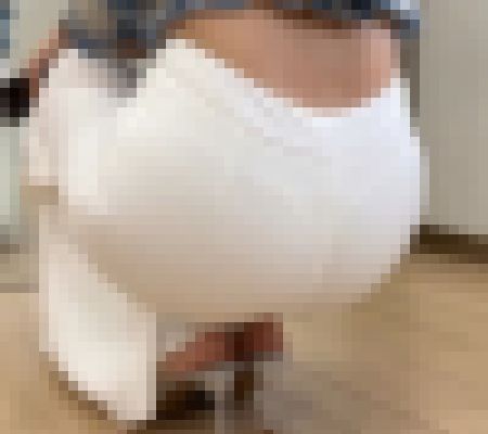 高画質 可愛い美人の透け尻透けパン!Tバックが! サンプル画像2