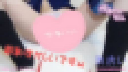 【超清楚系女子あおいちゃん】ブルマは半脱ぎが基本！このジャージの下何も着てないから見えそうなんですけどｗ　サンプル画像3