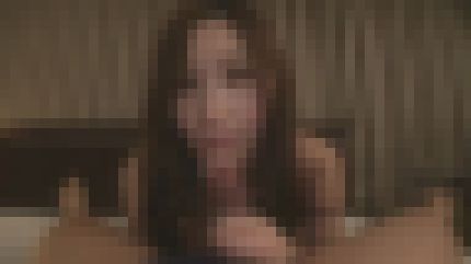 落ち着いた雰囲気の25歳クリニック受付嬢がすぐにパンツに染みを作り挿入後は喘ぎまくり　サンプル画像2