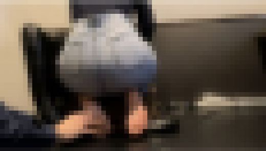 【くすぐり個撮】川口春奈さん似の美人女子大生の足の裏をくすぐり　サンプル画像3