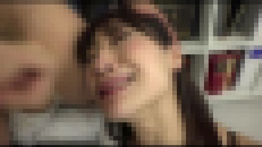【ジャネス】ムンムンの色気に我慢できずレ○プまがいに勃起チ○ポを手コキさせる興奮で思わず発射 #005 DJSI-068-05 サンプル画像3