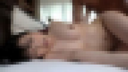 黒髪巨乳の21歳女子大生が敏感な体を弄られ喘ぎまくって悶絶　サンプル画像3