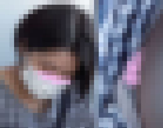 【陶芸胸チラ＃37】学生、人妻…Bチラ！夢中で前かがみになって、胸元からたわわなお乳が…　サンプル画像2