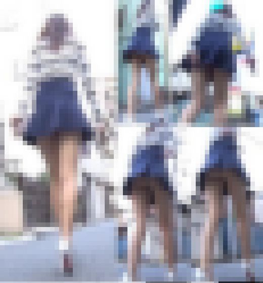 ❦～「あの～…お姉さん丸見えですけど…」と声をかけたくなる程のパンチラ逆さ撮りwww！！～❦　サンプル画像2