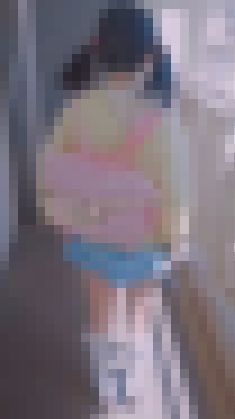 【レア】姪っ子ロ リ野外露出【Tikt○kで10分で消された幻の動画(ガチです)】 サンプル画像3