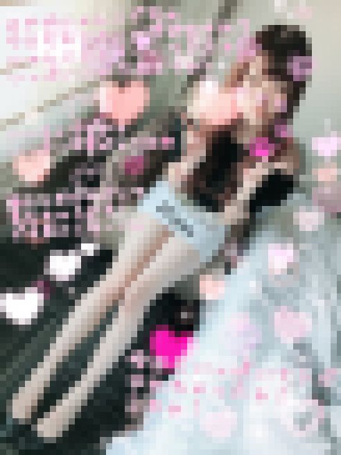 みやびたんが玉パンでお散歩したら男性陣ガン見ｗおじさんとのナマ交尾がクセになってますｗ　サンプル画像1