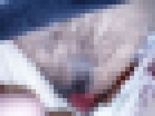 【泥◯パンチラ/胸チラ】超爆乳のOLに社内で痴漢/ サンプル画像2
