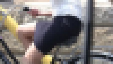 ムチムチパンストOL自転車漕ぎ2名 サンプル画像1