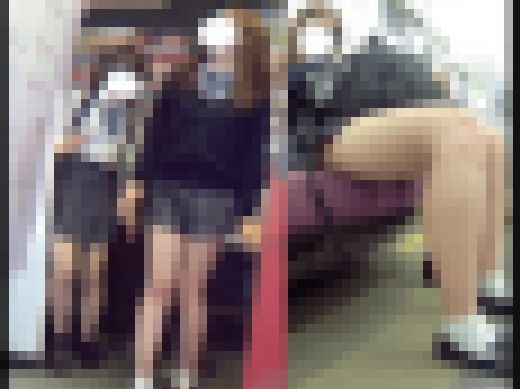 美少女JK12分追跡したらバレ発生 サンプル画像2