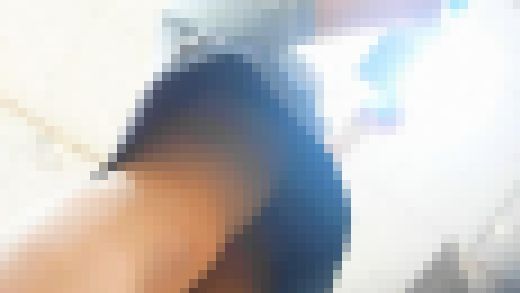 【ショッピングしてきた8】１日目・メガネやさんを下から覗く　サンプル画像1
