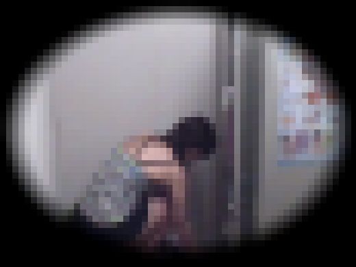 個人ロッカー内パンツの盗み撮り #017　サンプル画像1