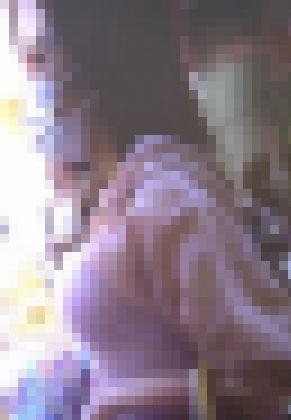 クビれたウエストに超絶張りのある巨乳美女の芸術的な横チチ　サンプル画像1