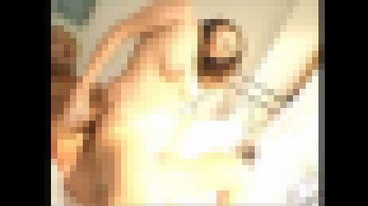 ▼誰かに見られるかもしれない野外で露出を楽しむ変態娘の恥ずかしい姿…　01　サンプル画像1
