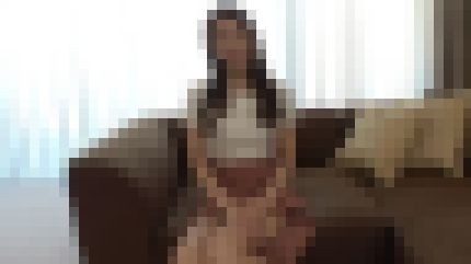 スレンダー美巨乳の23歳カフェ店員が顔を歪ませて大きな声を出して喘ぎまくる サンプル画像1