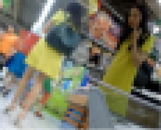 【買い物に夢中で完全に油断してるJDを逆さ撮り!】 サンプル画像1