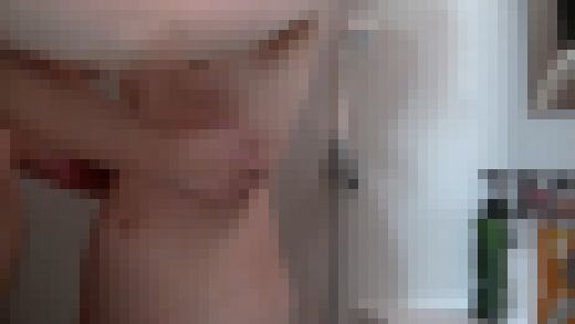 【くすぐり/くすぐられ】小柄な色白貧乳モデルさんとホテルで二人っきりくすぐり遊び（体操服＆ブルマ）　サンプル画像2