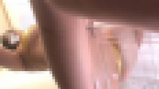 【スマホ手持ち撮り】卑猥すぎるパンパン&ムチムチ&ヌルテカ爆乳!!推定Jカップのインスタグラマーちゃん(20歳)生着替え　サンプル画像3