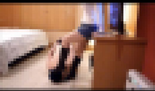 ブーツドS女子大生のM男いじめ&特典映像付き サンプル画像1