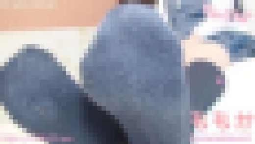 【あがりたてJ系処女ももかちゃん】ジャンスカ清楚なJ系、私あんまりおっぱい大きくないんですぅ、浮きブラ確定w サンプル画像3