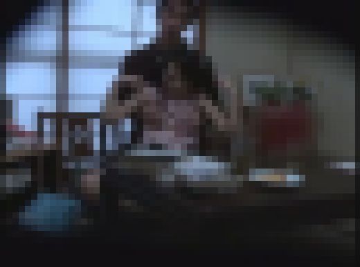 某家庭から流出したとされる映像　家庭教師と美少女の禁断の交じり合い　02　サンプル画像1