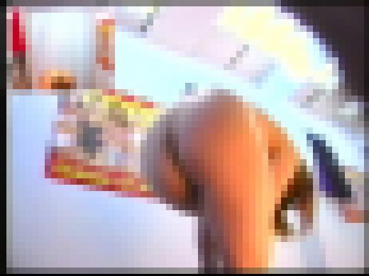 いろんな施設のいろんな更衣室隠撮 #015　サンプル画像3