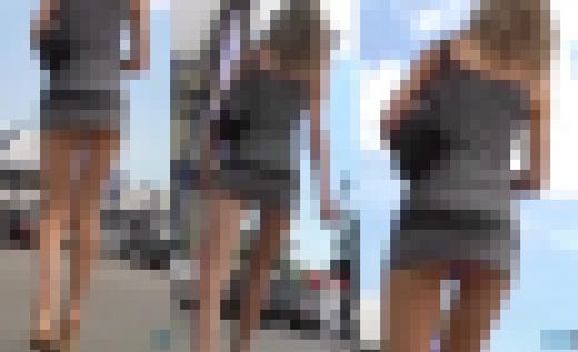 【見せているとしか思えないwwパンチラ必須レベルの超マイクロミニワンピお姉さんのを盗撮!!】 サンプル画像2