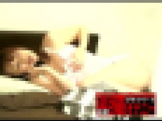 民家を覗くと美少女達が指ズボっズボっオナニー #005 サンプル画像1