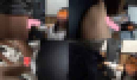 ＊パパ活女子＊美人現役女子大生19歳が満喫でおじさんのチンチン手コキで４５４５～パンティ見学も☆ おまけ有　サンプル画像1