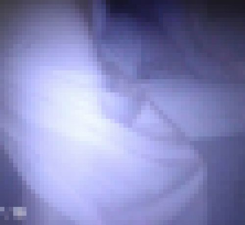 健全マッサージ美女【18】予約困難超人気美人セラピストがパレオをまくり上げすぎてＴバック桃尻の割れ目が見えちゃっているよ【赤外線　サンプル画像3