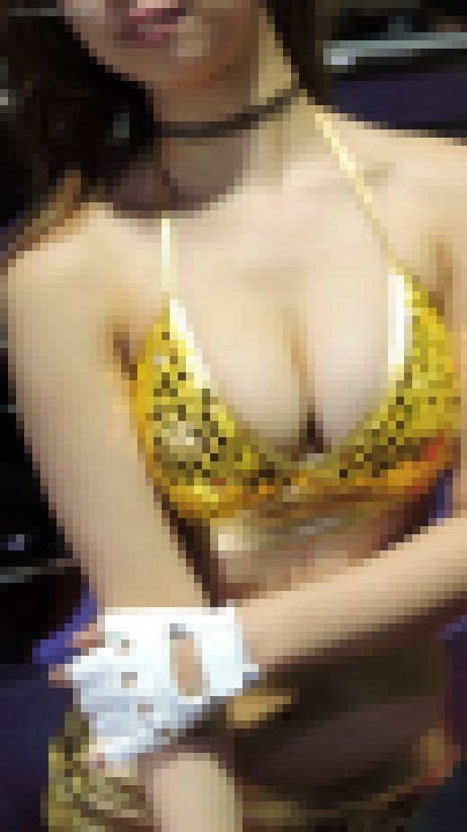 エロい小ぶりプリ尻に勃起！へそ出し緑Tシャツ2017オートサロン【動画】イベント編 3710～3712セット販売　サンプル画像2