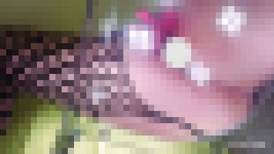 透明椅子ローアングル6　サンプル画像1