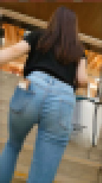 【食べ頃ヒップ】ダッチワイフにしたい清楚な細身ぴったりデニム尻女　サンプル画像2