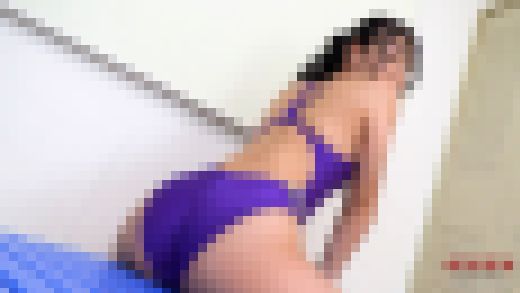 青木桃 4K動画 一流コーチの特殊過ぎる個人レッスン M字開脚ダンス編　サンプル画像1