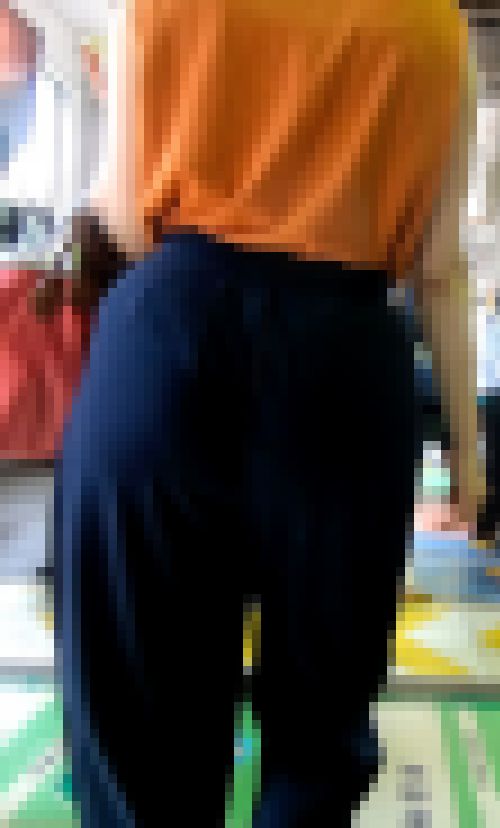 外人彼氏がいる、巨尻美女　サンプル画像2