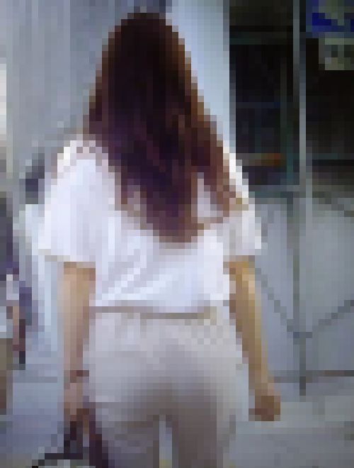 清楚系の美人OLがピタパン履いてエッチなライン出して歩いてるよ サンプル画像3