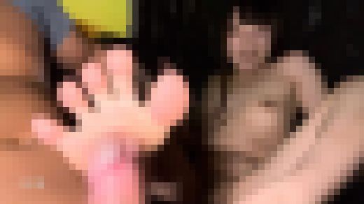 激カワ!車内フェラ、足コキ、喉輪締め、パイズリ、高速フェラ サンプル画像3
