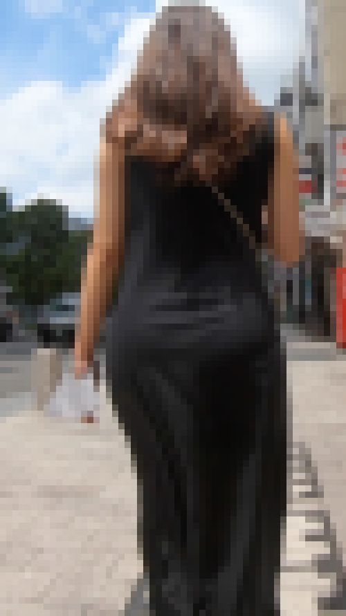 普通パンティで暴れ尻肉を抑える美女　サンプル画像1