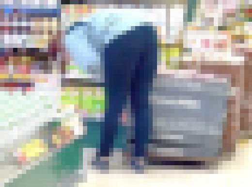 【20代美人パートさんの美尻】男の客はみんな視○w こんなにお尻のかたちが丸わかりで恥ずかしい【4K】 サンプル画像2