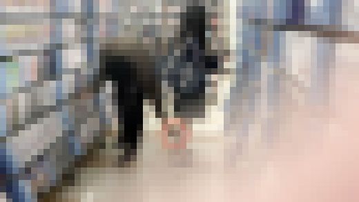 【禁断の逆さ撮り】棚の下から見たJ●様の純白編/直送便4　vol.13　サンプル画像1