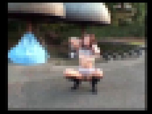 【ジャネス】露出 at 大阪 #004 [DFTA-019-04]　サンプル画像1