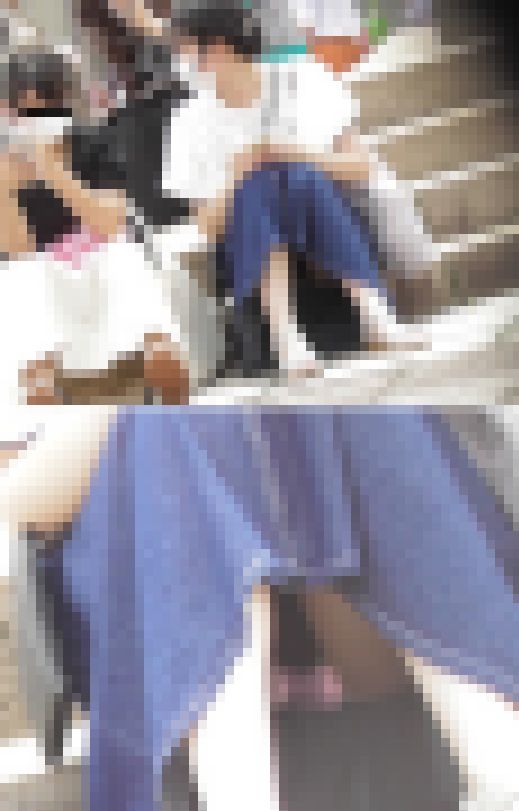 階段に座ってﾊﾟﾝﾁﾗしてる女の子達　サンプル画像2