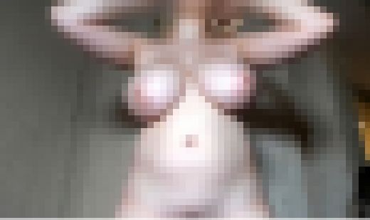 【神乳】Kカップ爆乳JDちゃんストリップがエチエチすぎ♥完璧デカパイを揉んで吸ってたまらん！！　サンプル画像3