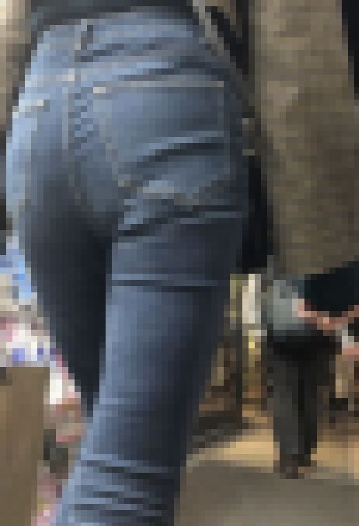 015 茶髪女子大生の履きすぎてほつれたスキニー尻　サンプル画像2