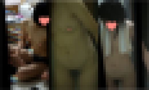 女子寮にすむ体育会系女子大生、腹筋バキバキのエロ可愛い裸が丸見え　サンプル画像1