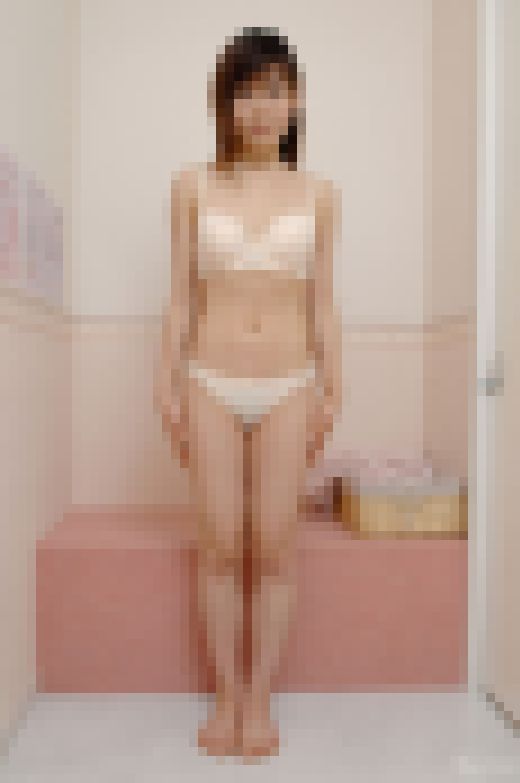 DIABLOデジタル写真集 趣向倶楽部 下着試着室 愛川由衣　サンプル画像2