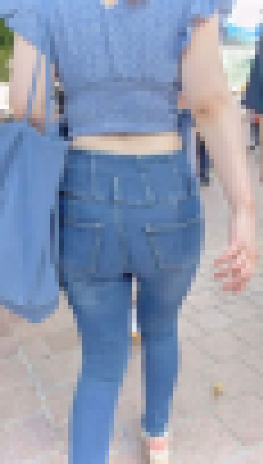 スケベな色白スレンダーボディ＋パッツンエロ尻をムニュらせて男を挑発！ 下品なスキニーデニム+チノパン編　サンプル画像2