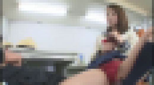 女子校生のパンチラは永遠のロマン わざとパンチラはソッコーフル勃起で暴走寸前(;'∀') 01 サンプル画像2