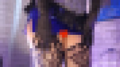 マイクロミニ&Tバック正面からのパンチラ サンプル画像1