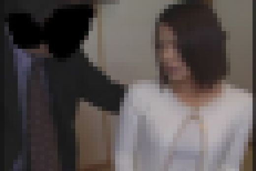 夫の精神的ダメージは凄い、、、上司の竿に貫かれてしまう愛する妻のまんこ、、、01　サンプル画像3