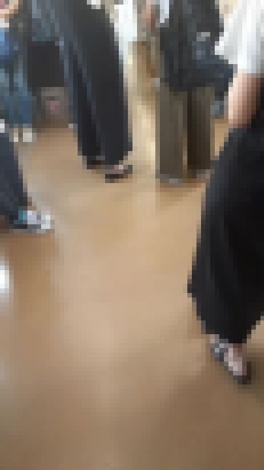 電車でみかけた女性の足3　サンプル画像2